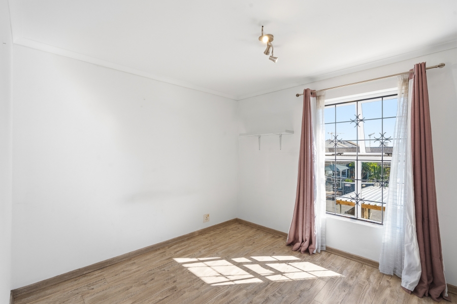 2 Bedroom Property for Sale in Thornton Western Cape